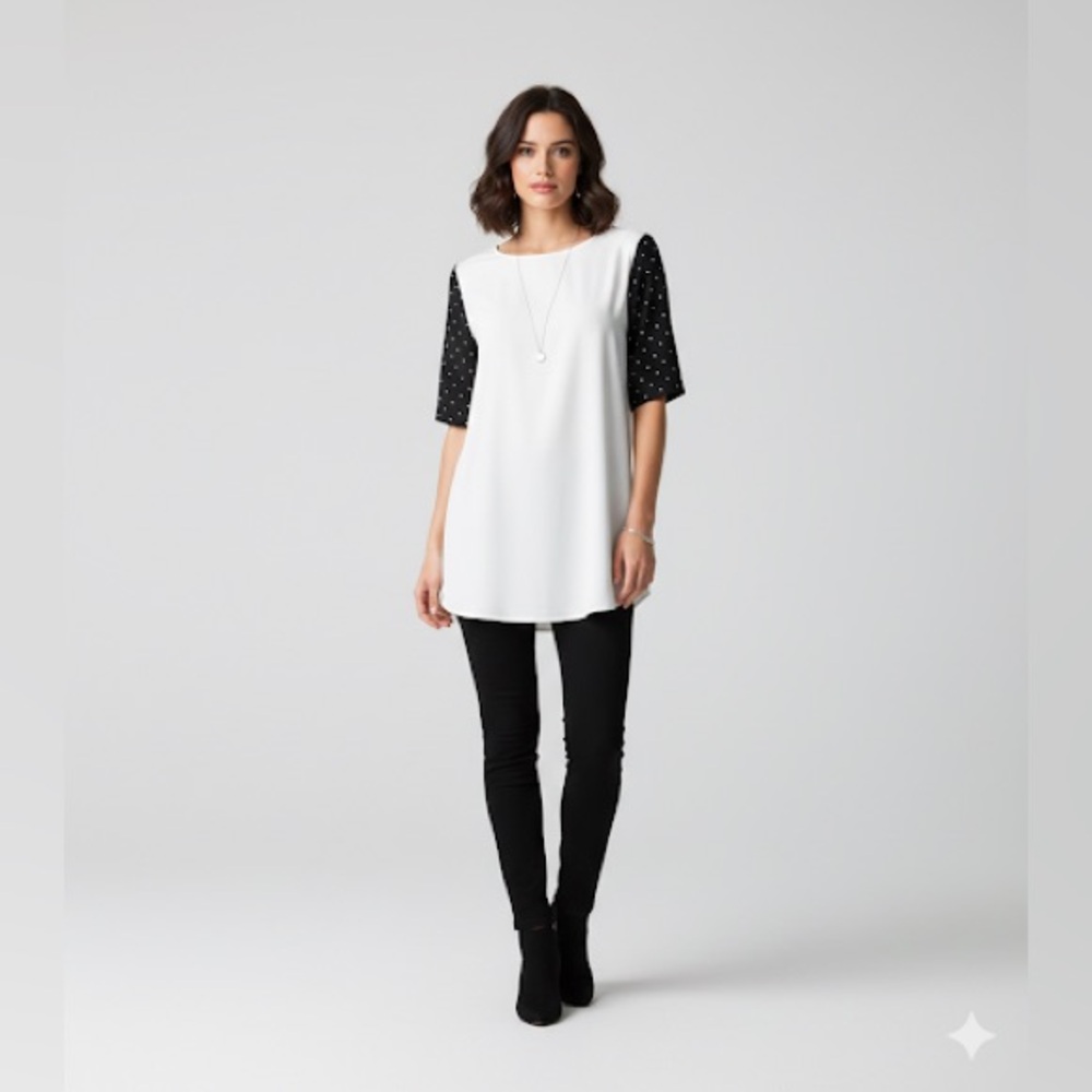 Women's White and Black Top
